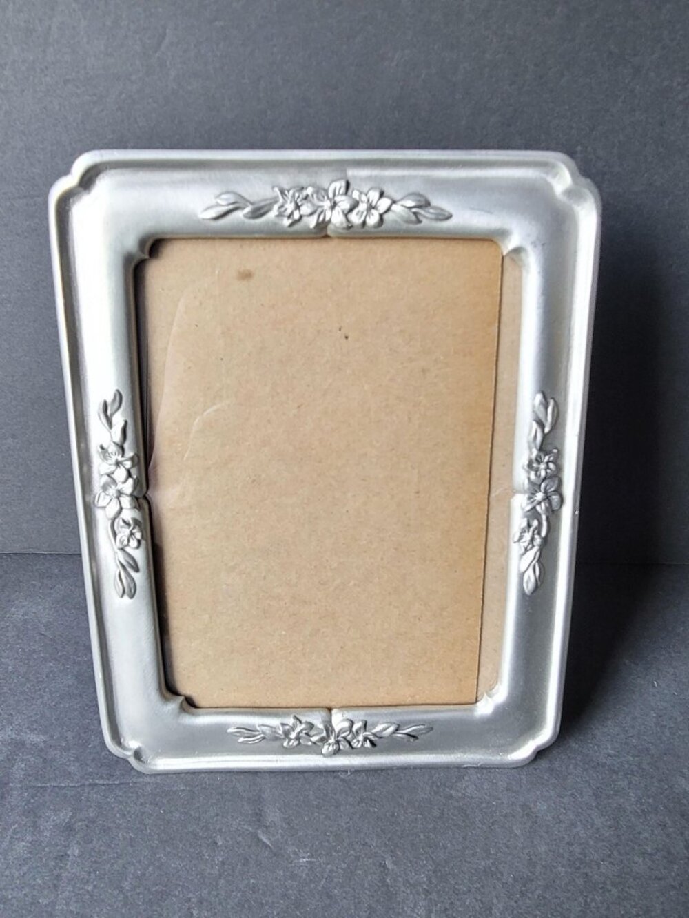 Vintage Seagull Pewter 5x7 Picture Frame Floral Wildrose Cameo Corners PF-254S
